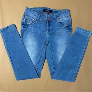 Junior’s Skinny Jeans - Wax Jean Company